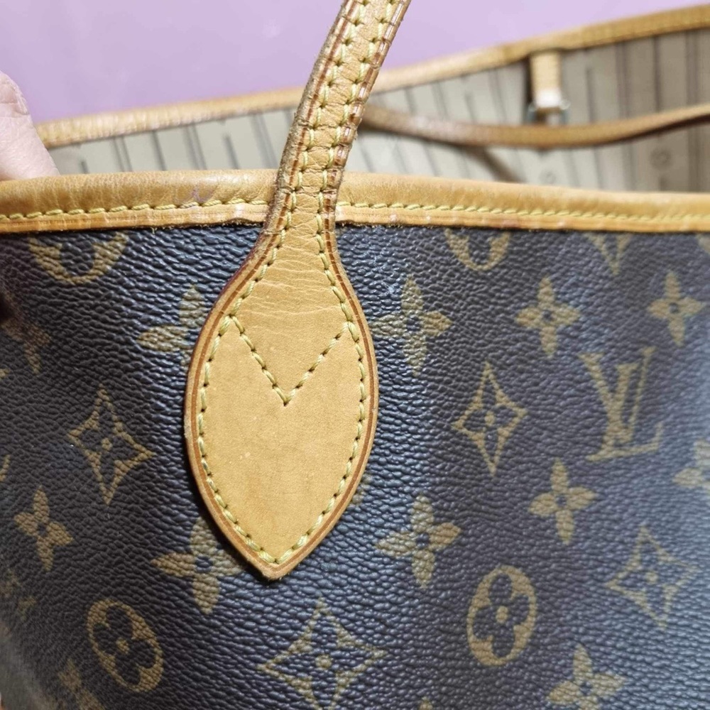 SOLD ‼️Authentic Neverfull GM - Picture 5 of 16